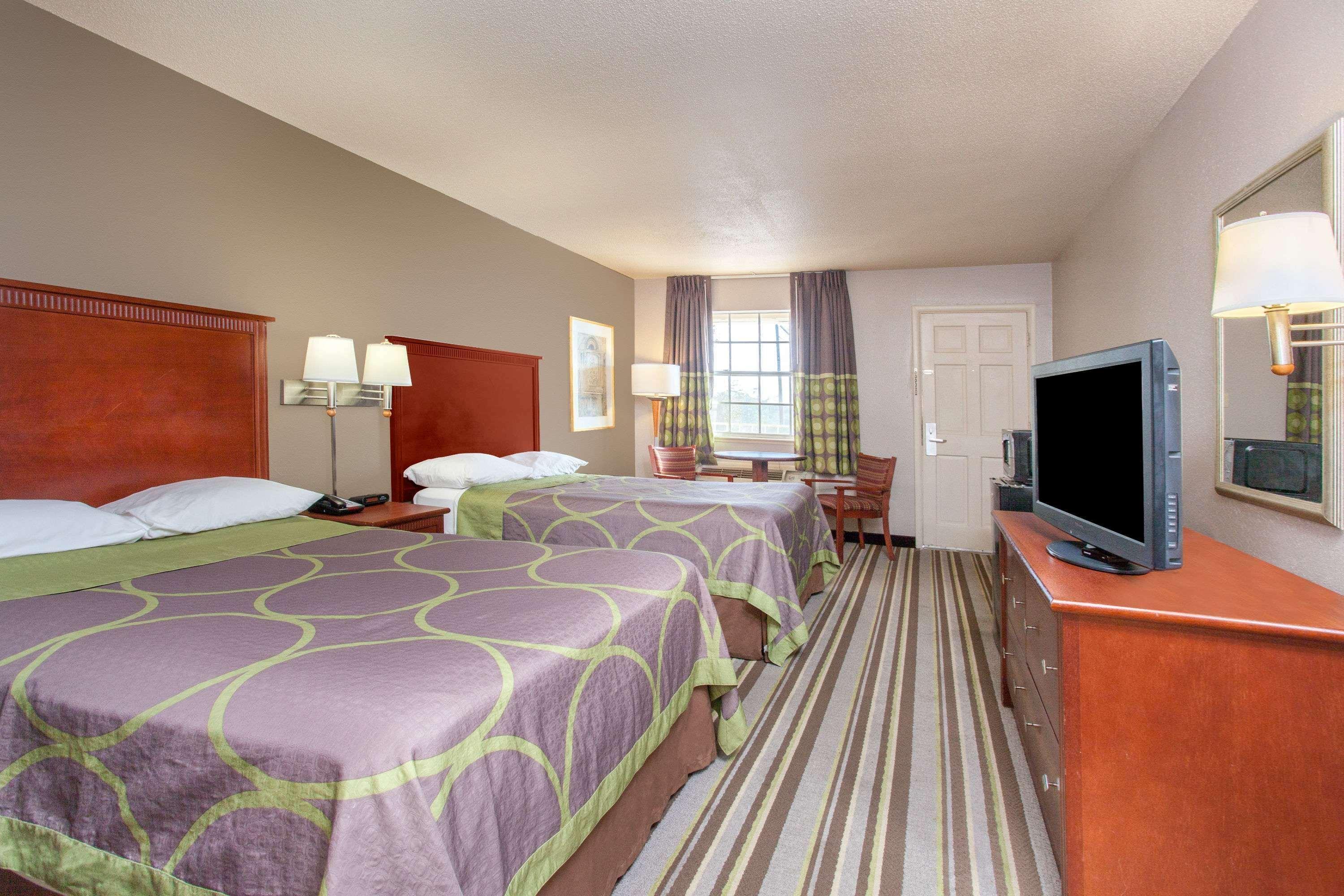 Super 8 By Wyndham West Monroe Hotel Екстериор снимка