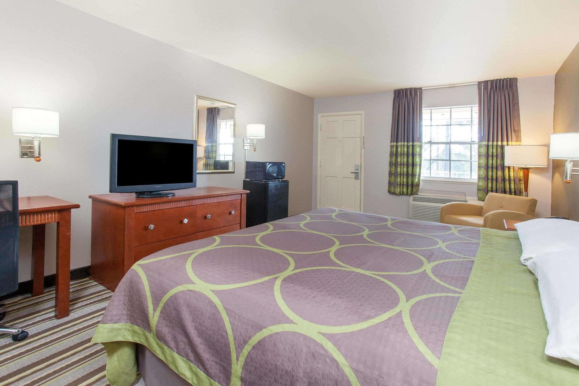 Super 8 By Wyndham West Monroe Hotel Екстериор снимка